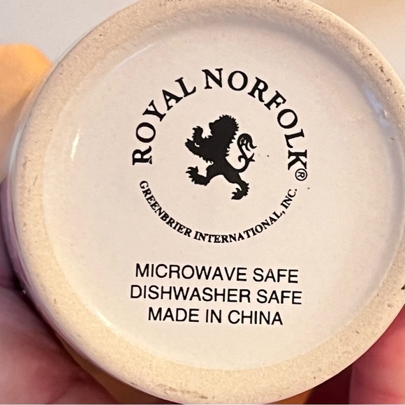 NWT- Gingerbread Man Plush Plus Matching “Happy Holidays” Ceramic Mug Set - Picture 4 of 4